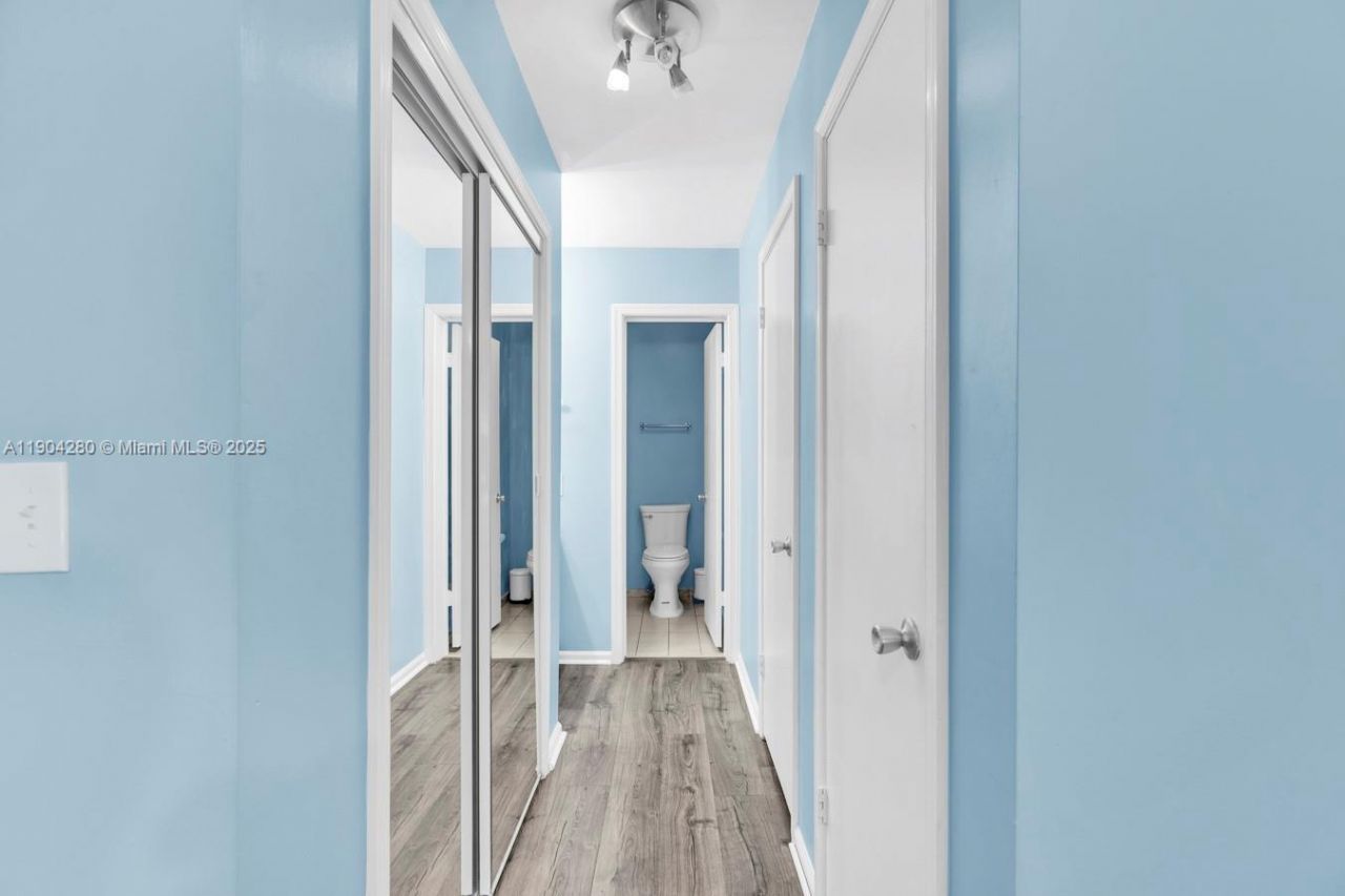 6207 Bay Club Dr, Unit 3, Fort Lauderdale, FL 33308 Photo