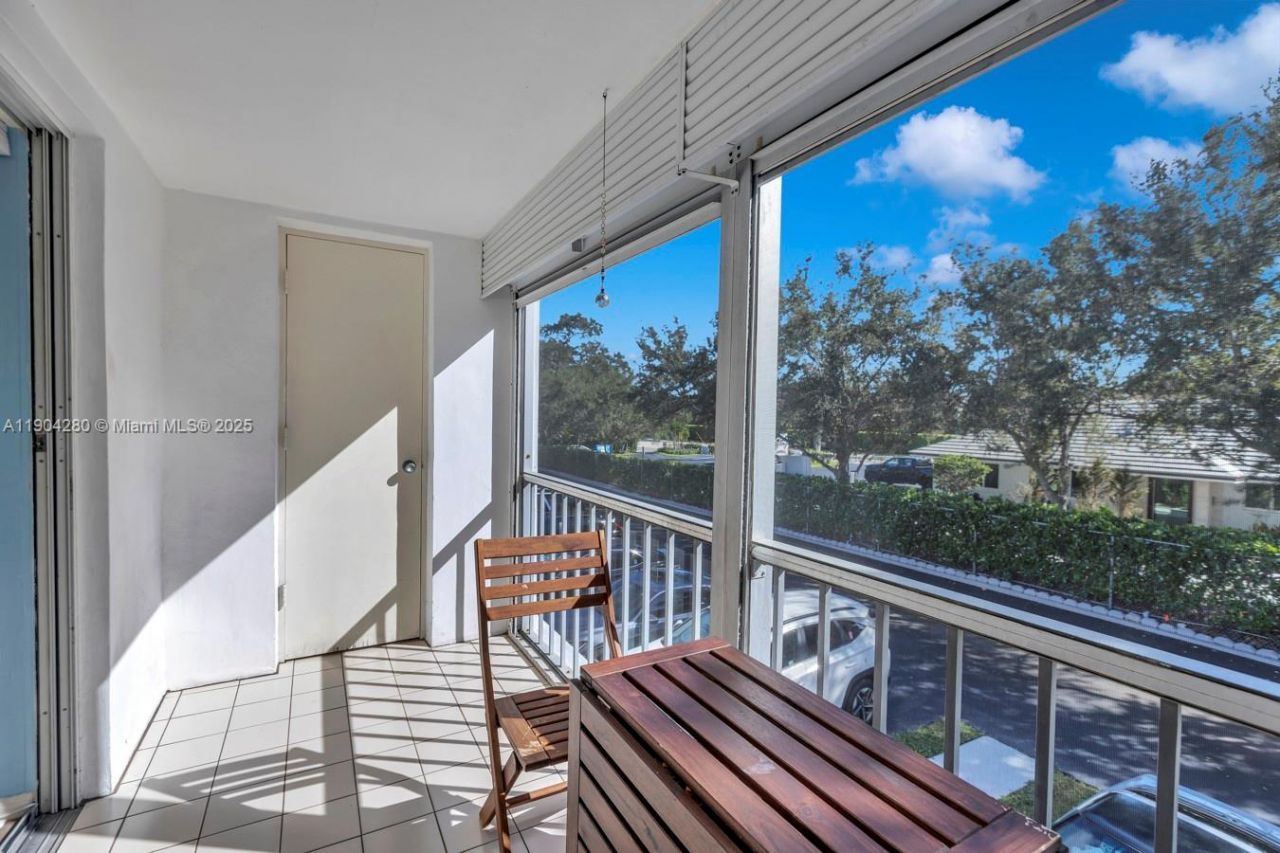 6207 Bay Club Dr, Unit 3, Fort Lauderdale, FL 33308 Photo