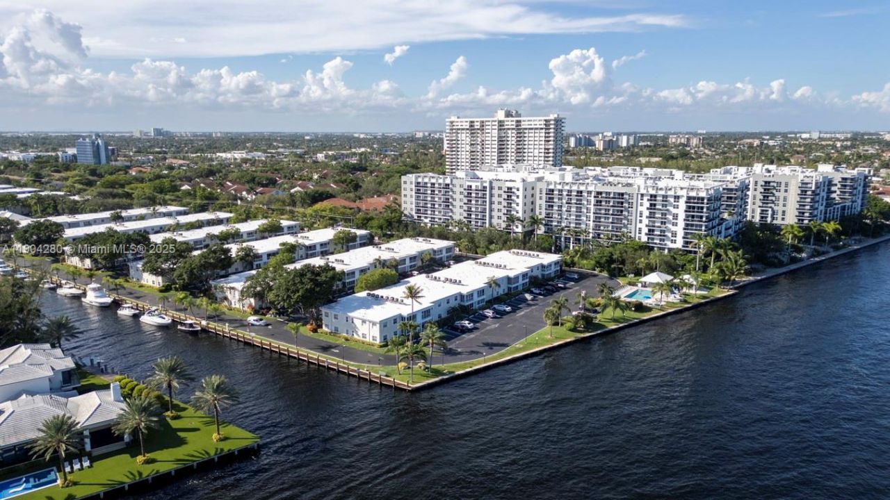 6207 Bay Club Dr, Unit 3, Fort Lauderdale, FL 33308 Photo