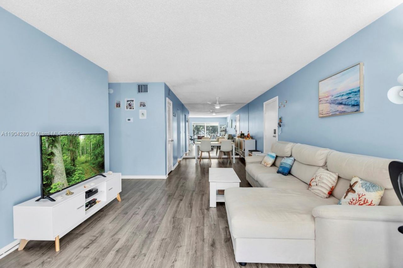 6207 Bay Club Dr, Unit 3, Fort Lauderdale, FL 33308 Photo