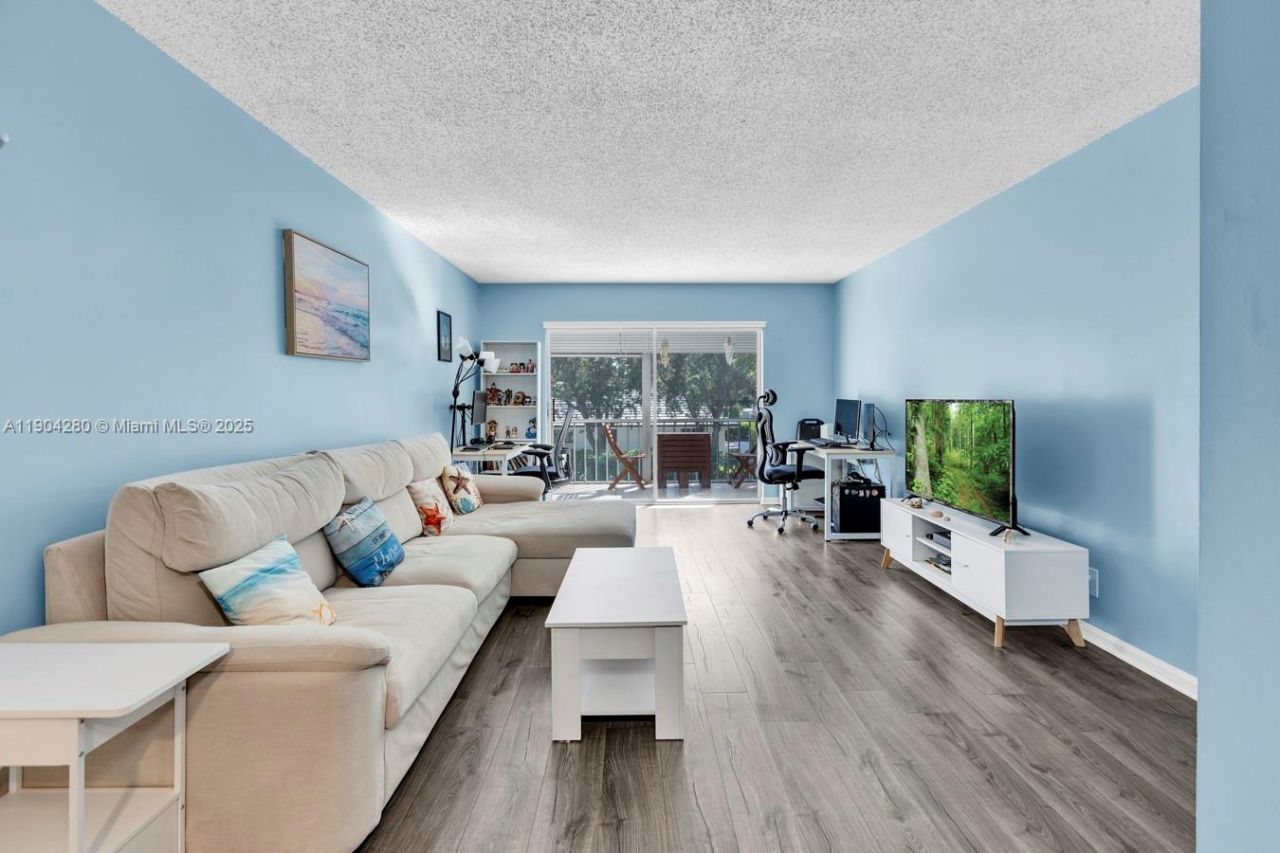 6207 Bay Club Dr, Unit 3, Fort Lauderdale, FL 33308 Photo