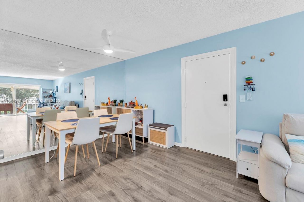 6207 Bay Club Dr, Unit 3, Fort Lauderdale, FL 33308 Photo