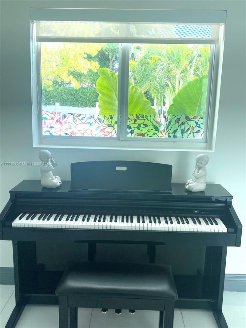 12388 N Bayshore Dr, Unit NA, North Miami, FL 33181 Photo