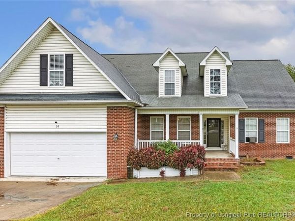 10 Pender Road, Spring Lake, NC 28390