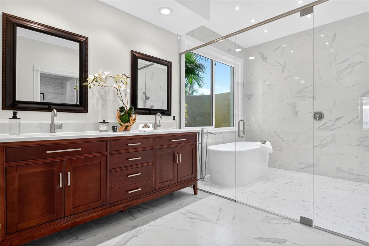 3488 Mistletoe Lane, Longboat Key, FL 34228 Photo