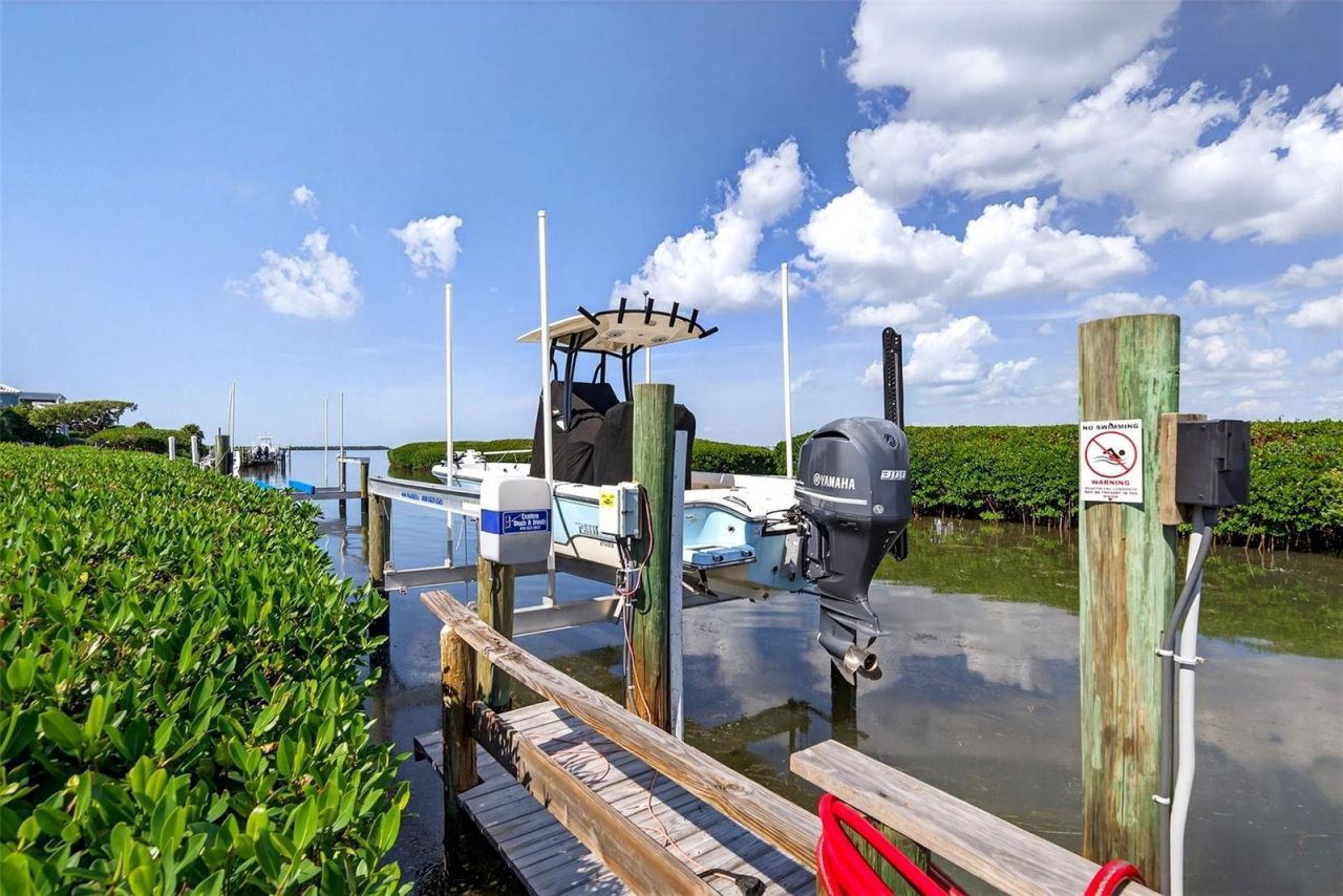 3488 Mistletoe Lane, Longboat Key, FL 34228 Photo