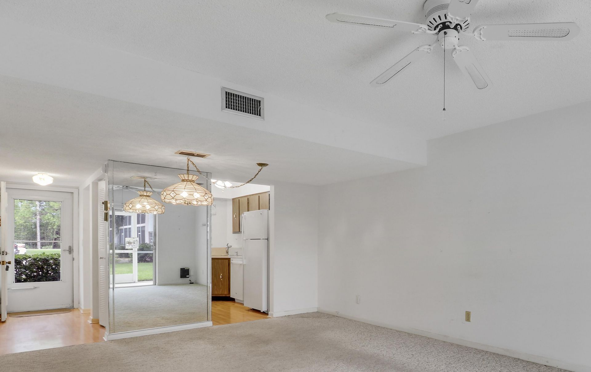 18081 SE Country Club Drive, Unit 13-125, Jupiter, FL 33469 Photo