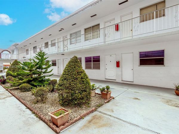 2826 Van Buren St, Unit 8, Hollywood, FL 33020