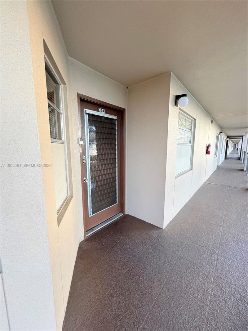1300 SW 124th Ter, Unit 304P, Pembroke Pines, FL 33027 Photo