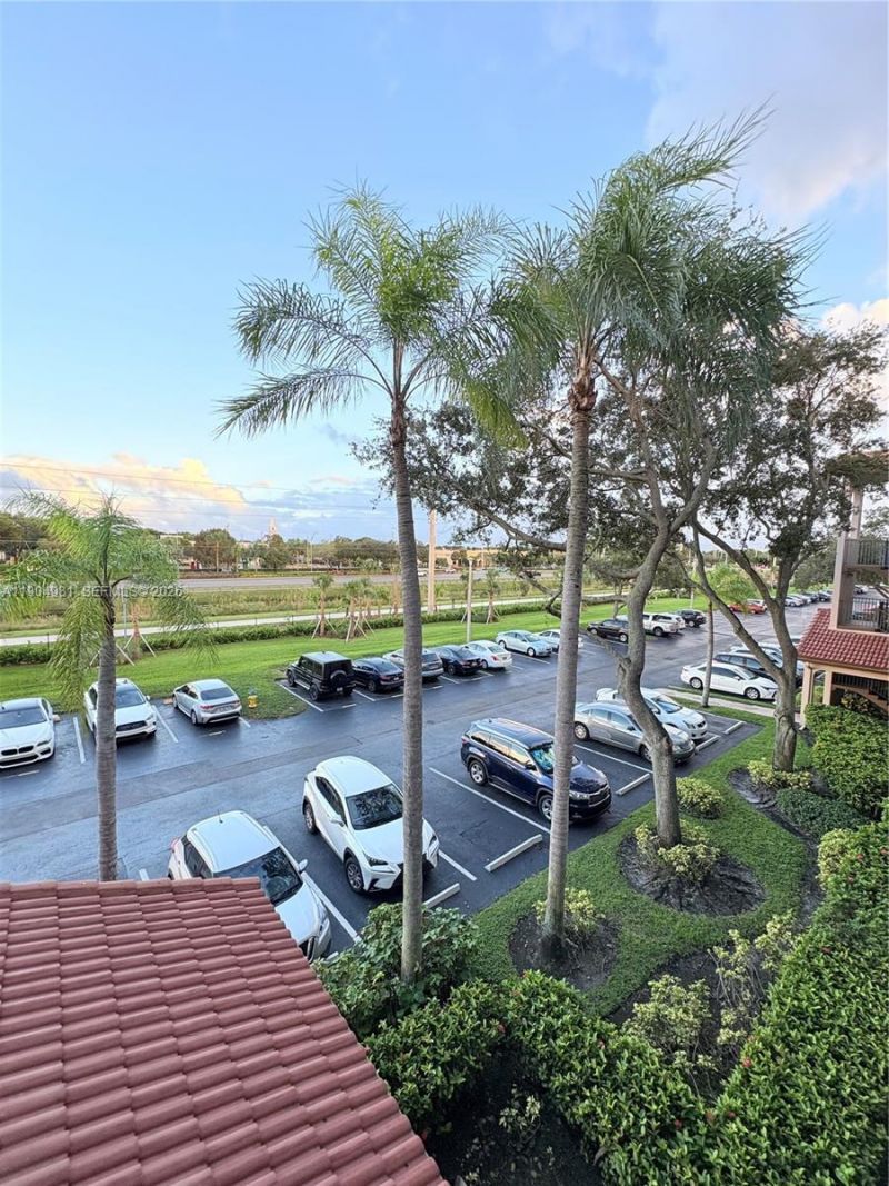 1300 SW 124th Ter, Unit 304P, Pembroke Pines, FL 33027 Photo