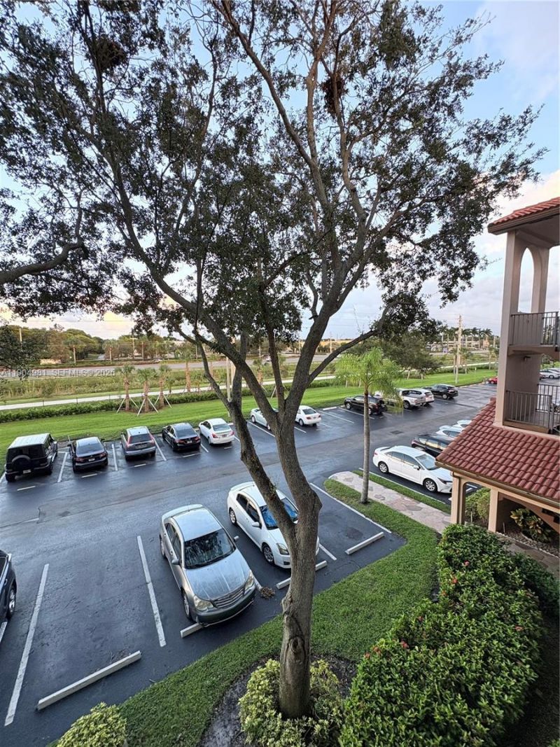 1300 SW 124th Ter, Unit 304P, Pembroke Pines, FL 33027 Photo