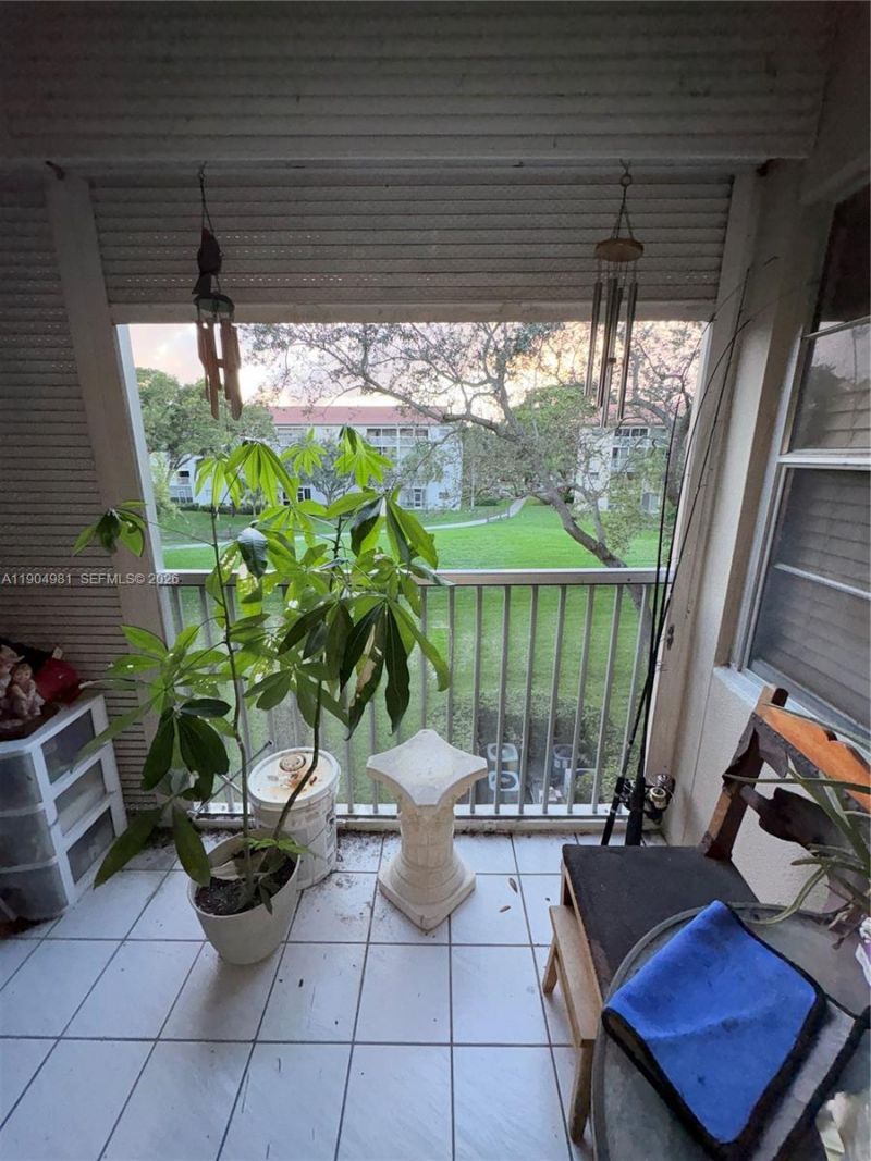 1300 SW 124th Ter, Unit 304P, Pembroke Pines, FL 33027 Photo