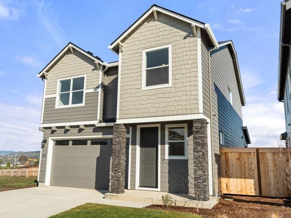 151 Valemont Drive, Unit 39, Eagle Point, OR 97524