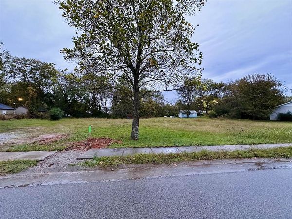 1805 Woodmill Road, Hopkinsville, KY 42240