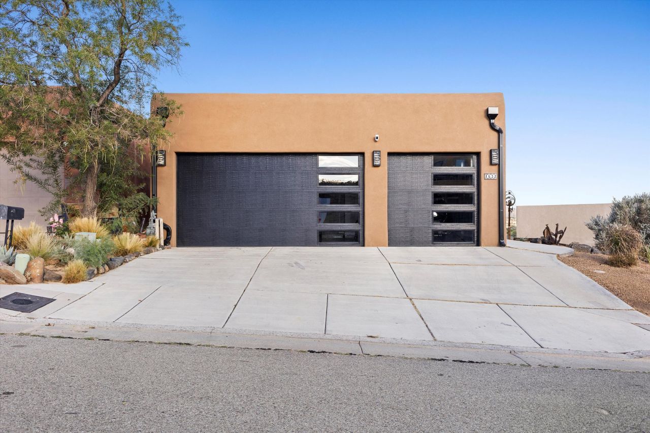1632 Cliffside Drive Nw, Albuquerque, NM 87105 Main Photo