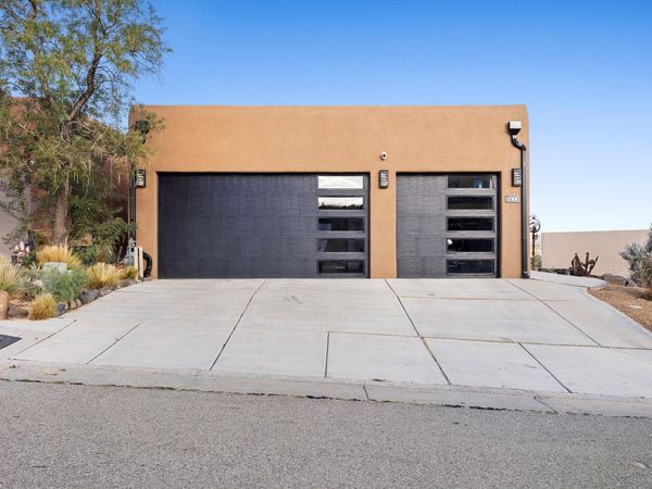 1632 Cliffside Drive NW, Albuquerque, NM 87105