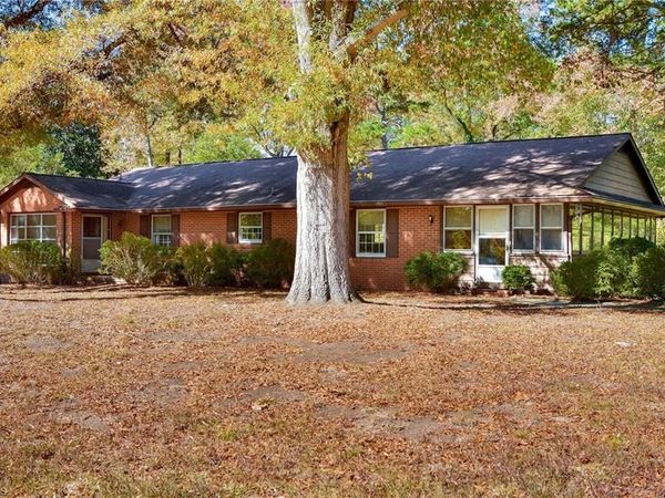 1706 Windsor Drive, High Point, NC 27262