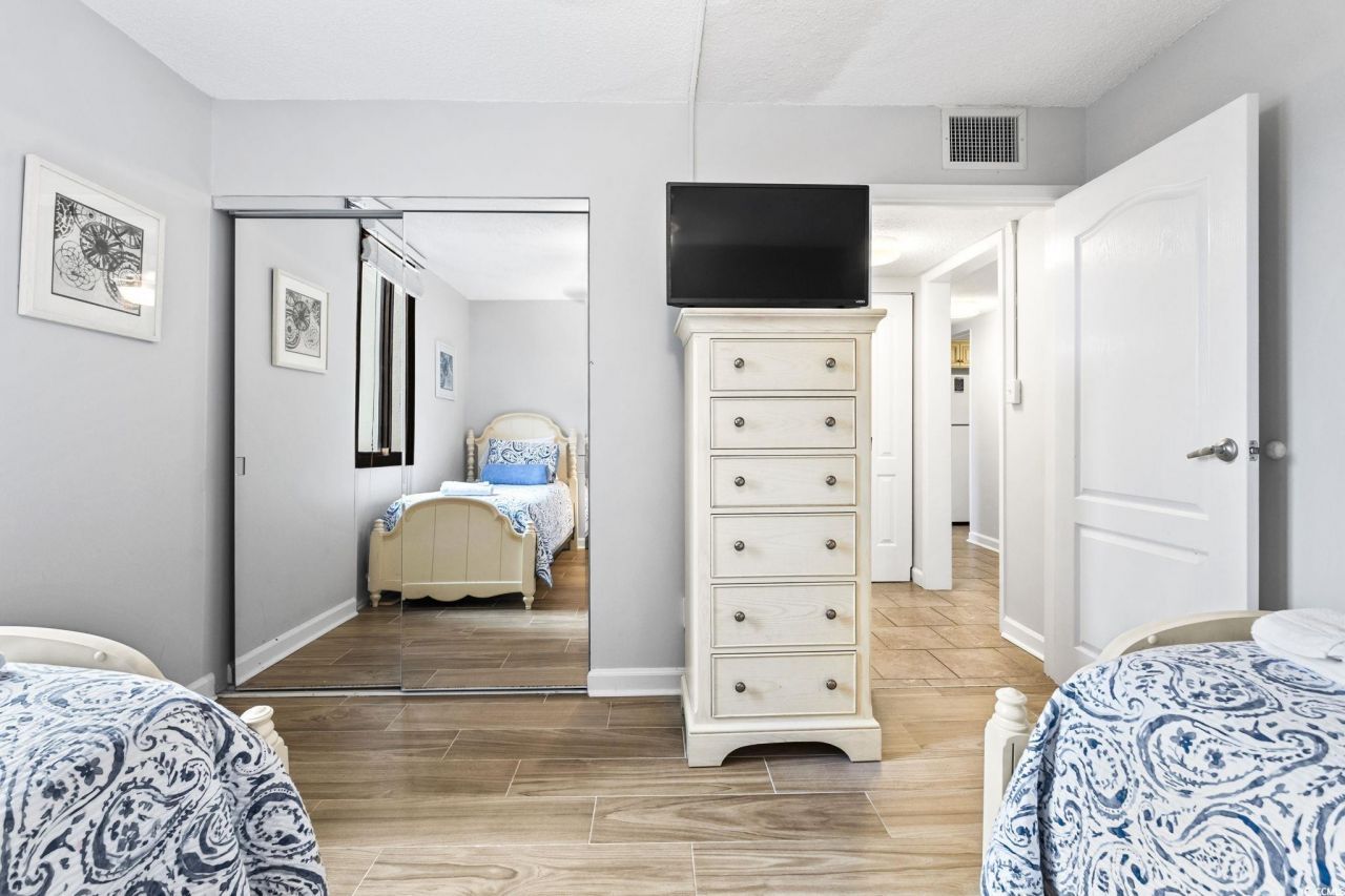 601 Mitchell Dr. Photo 6