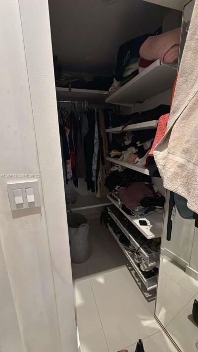 546 NE 199th Ln, Unit 4W, Miami, FL 33179 Photo