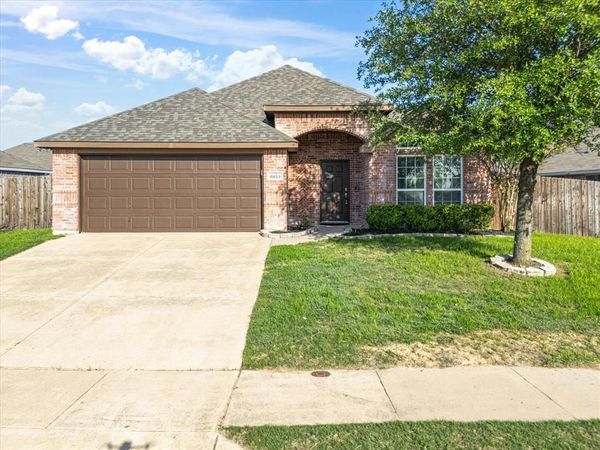 6813 Falconer Way, Fort Worth, TX 76179
