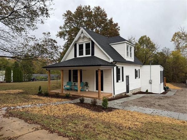 2934 S Highway 94, Defiance, MO 63341