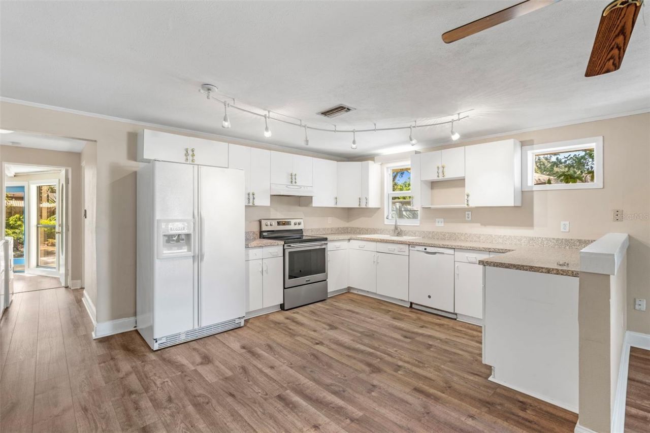 2380 Bay St, Sarasota, FL 34237 Photo