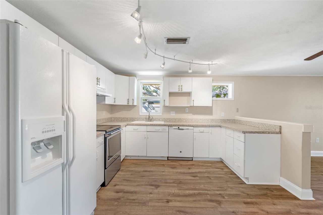 2380 Bay St, Sarasota, FL 34237 Photo