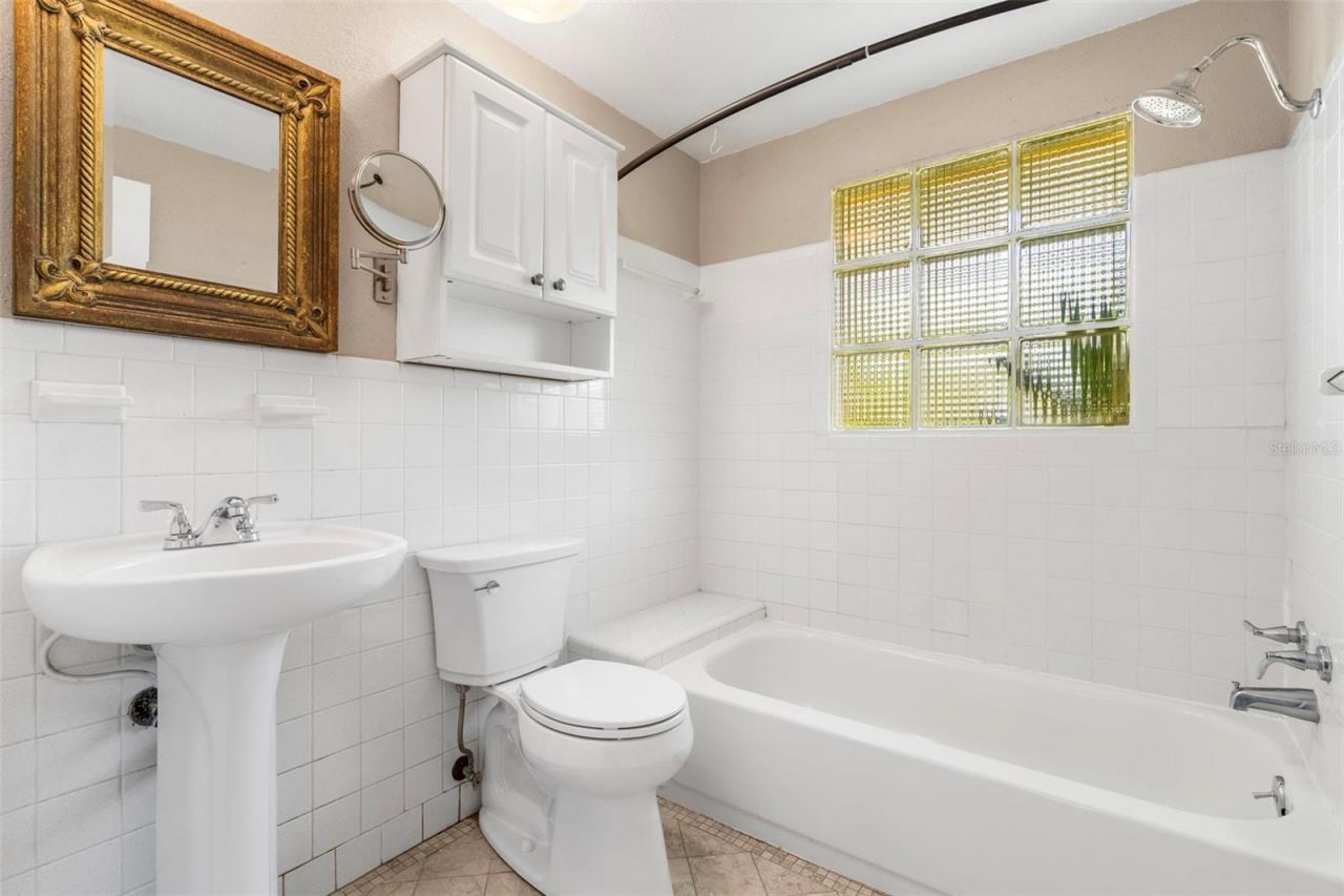 2380 Bay St, Sarasota, FL 34237 Photo