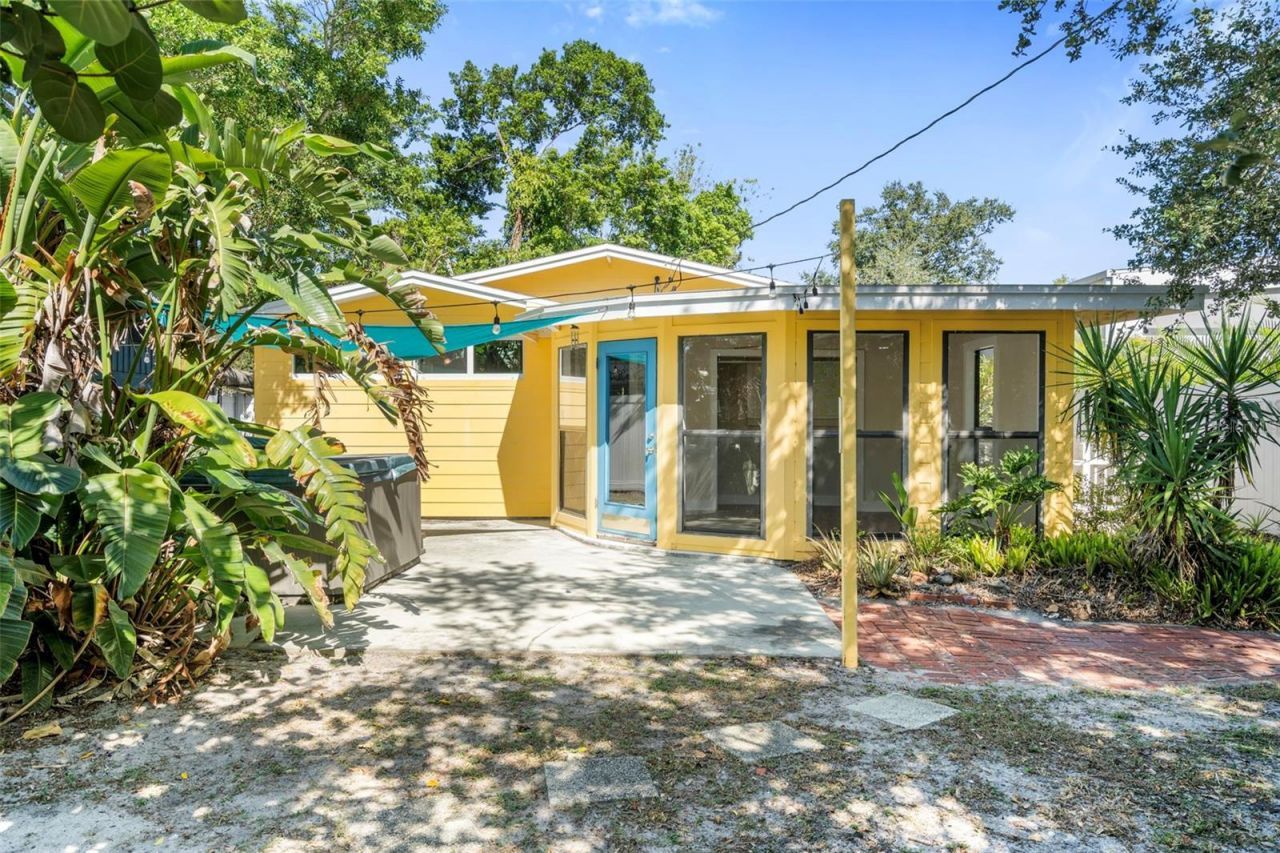 2380 Bay St, Sarasota, FL 34237 Photo