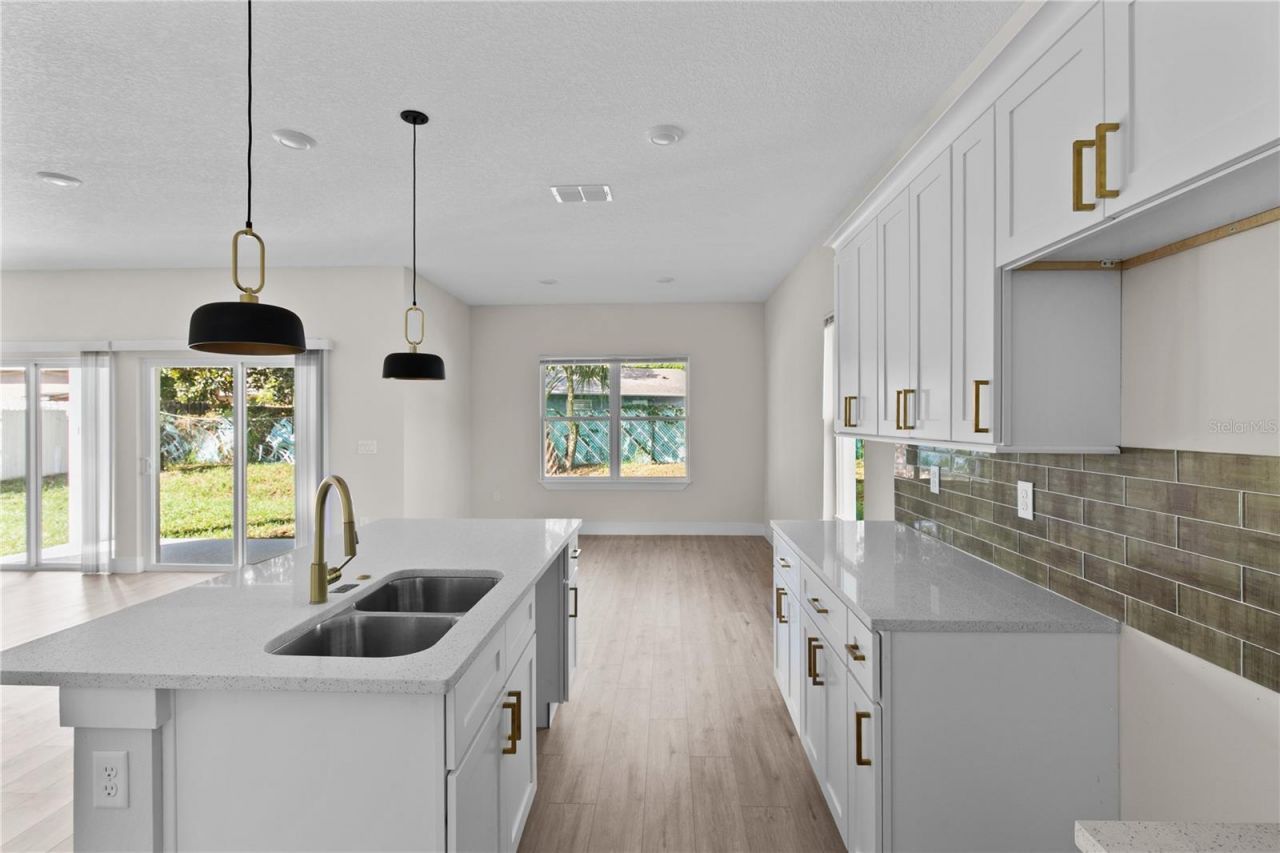 2102 Ashland Boulevard, Orlando, FL 32808 Photo