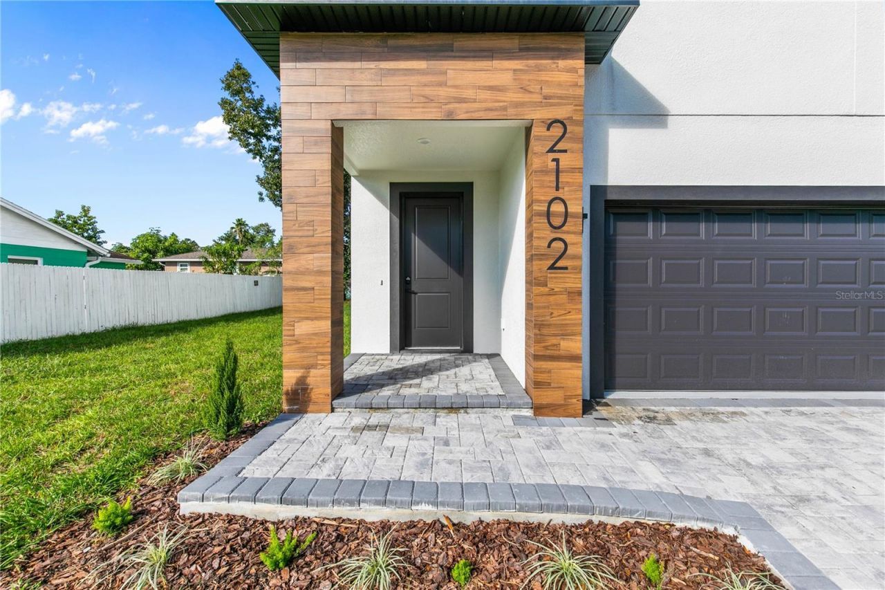 2102 Ashland Boulevard, Orlando, FL 32808 Photo