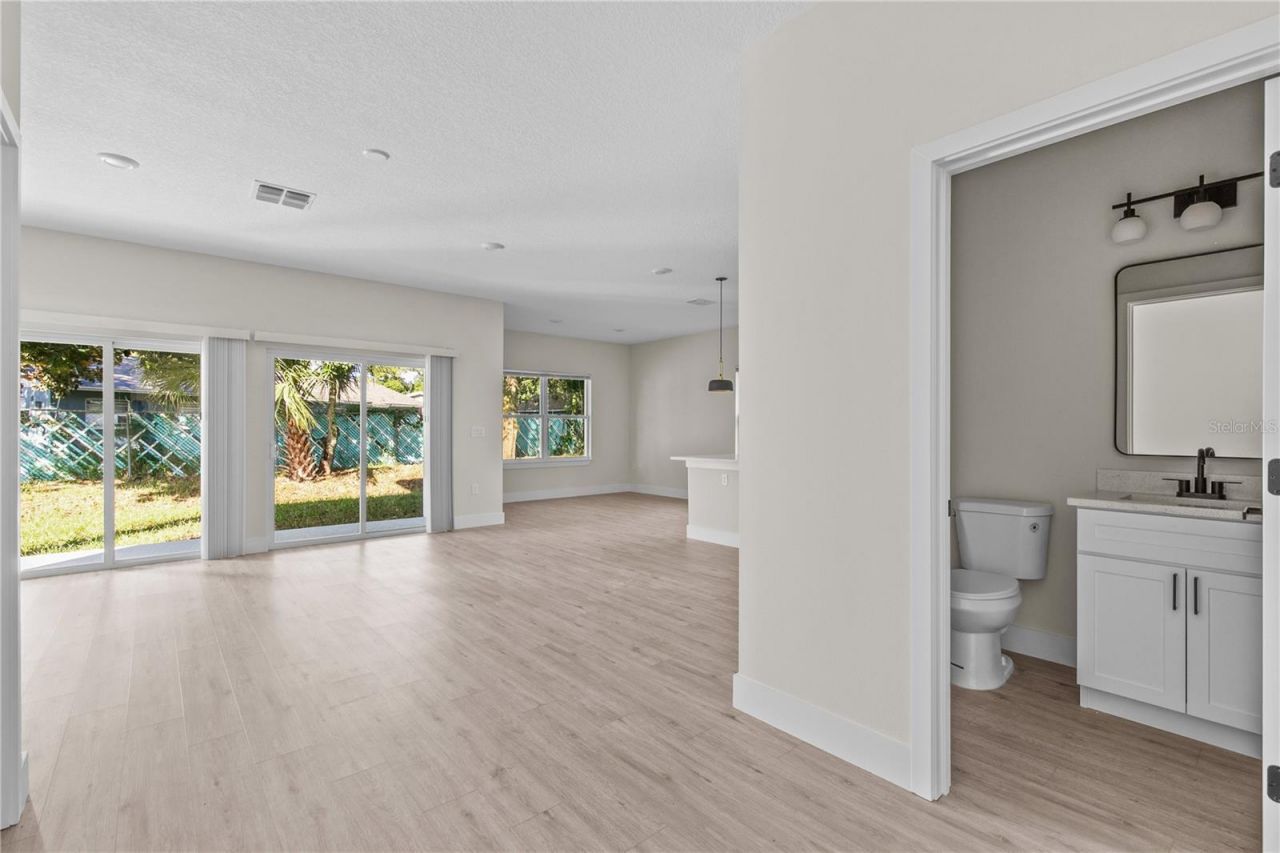 2102 Ashland Boulevard, Orlando, FL 32808 Photo