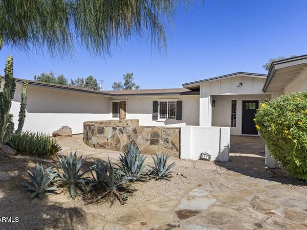 7836 E DAVENPORT Drive, Scottsdale, AZ 85260