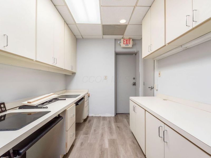 5180 E Main Street, Unit Entire 300, Columbus, OH 43213 Photo 11