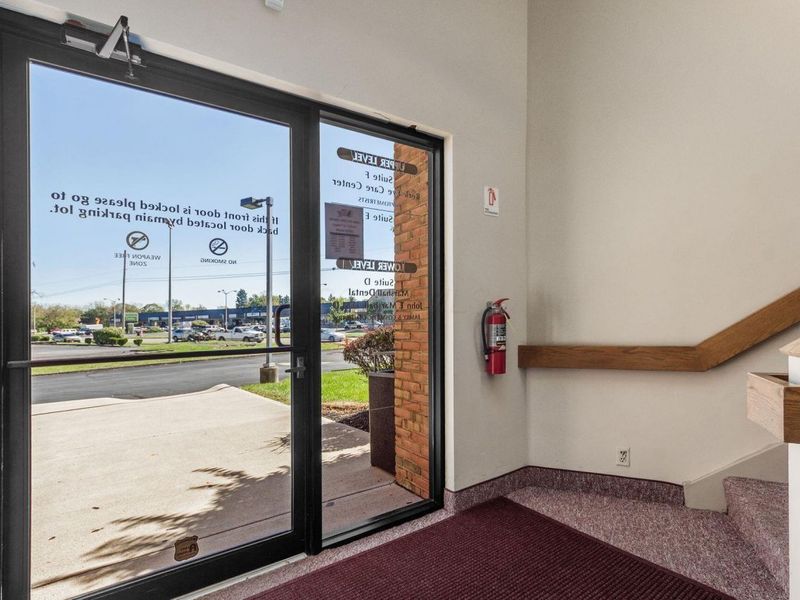 5180 E Main Street, Unit Entire 300, Columbus, OH 43213 Photo 2