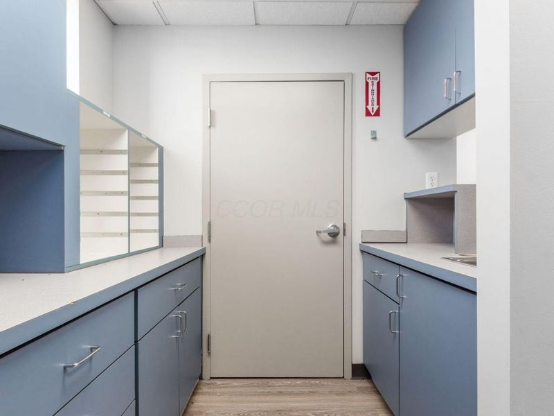 5180 E Main Street, Unit Entire 300, Columbus, OH 43213 Photo 31