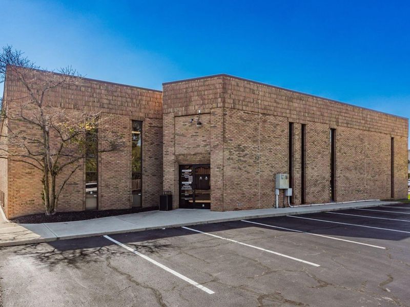 5180 E Main Street, Unit Entire 300, Columbus, OH 43213 Photo 49