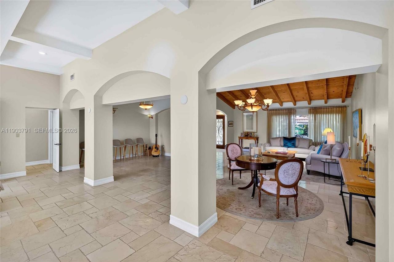 1266 NE 101st St, Miami Shores, FL 33138 Photo