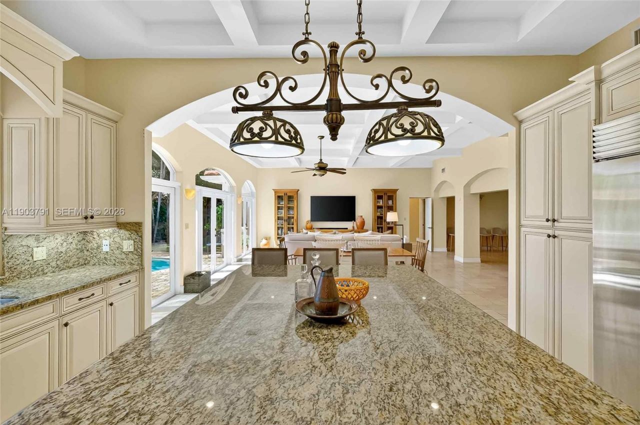 1266 NE 101st St, Miami Shores, FL 33138 Photo