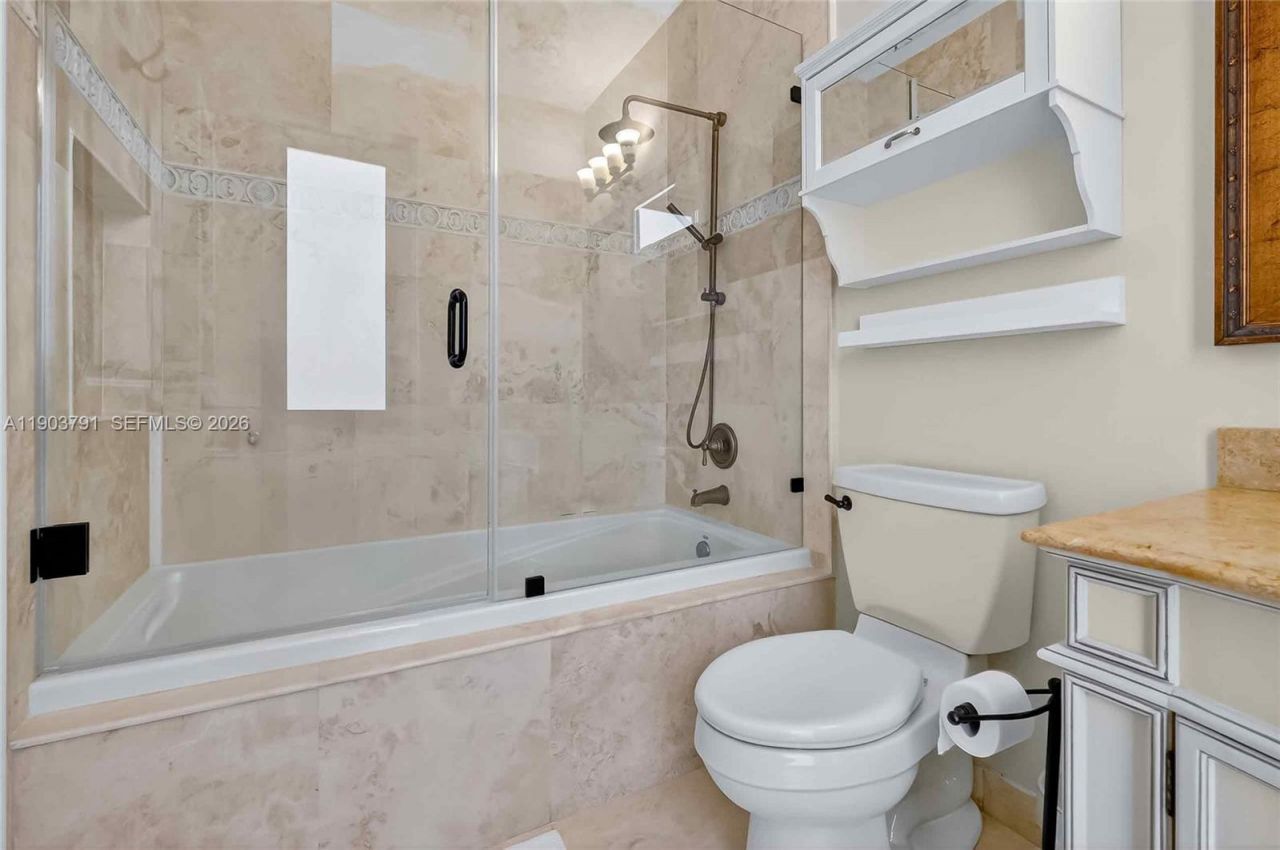 1266 NE 101st St, Miami Shores, FL 33138 Photo