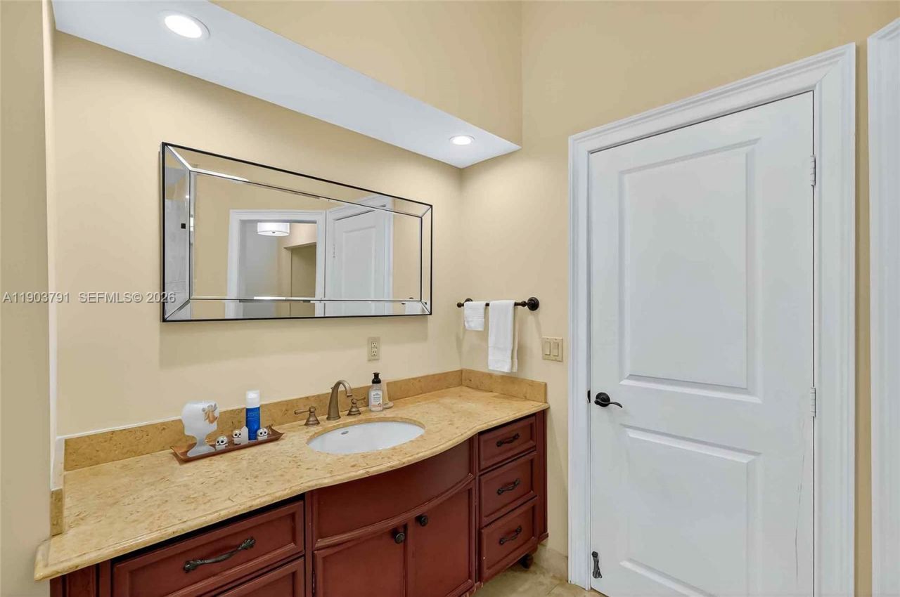 1266 NE 101st St, Miami Shores, FL 33138 Photo