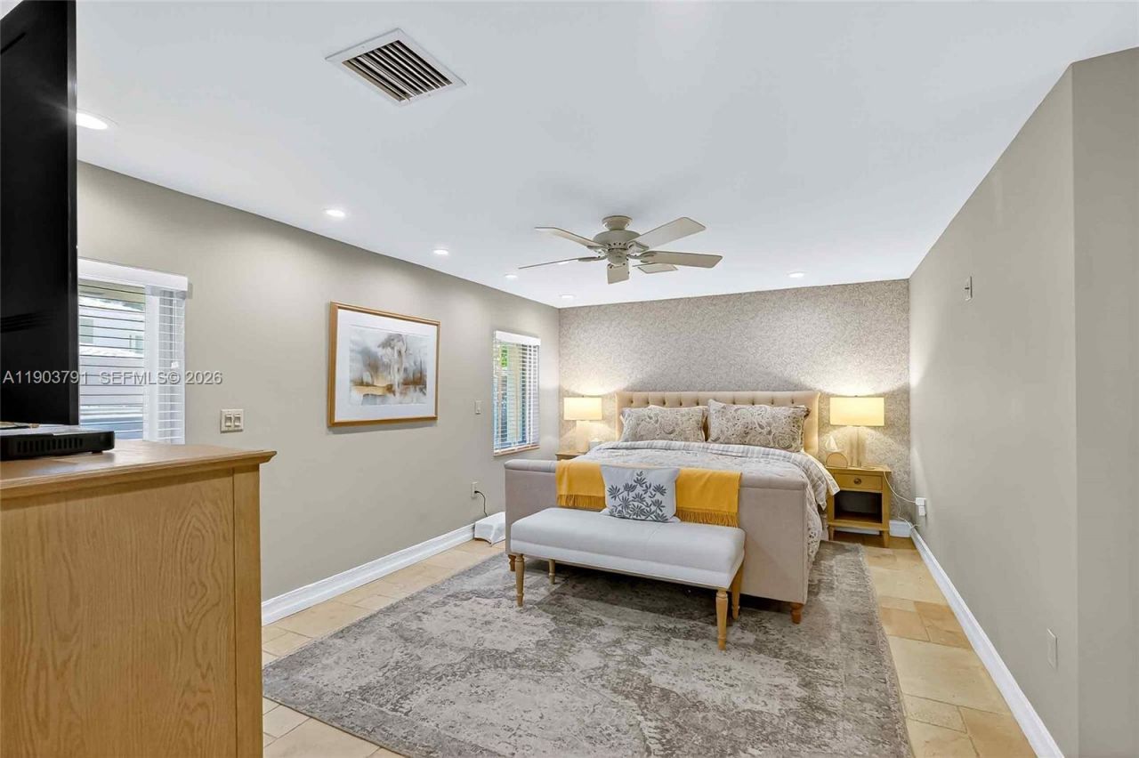 1266 NE 101st St, Miami Shores, FL 33138 Photo