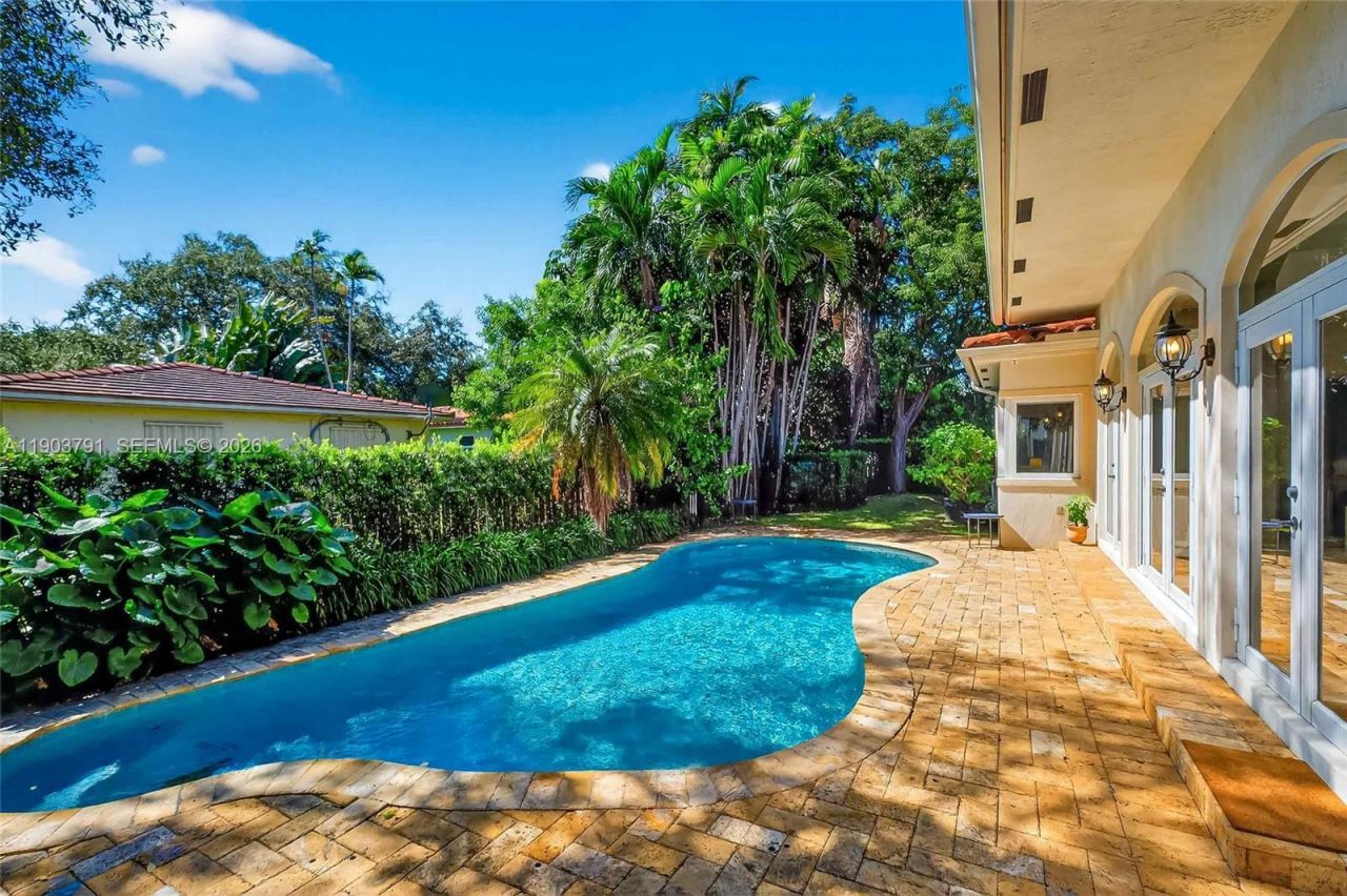 1266 NE 101st St, Miami Shores, FL 33138 Photo