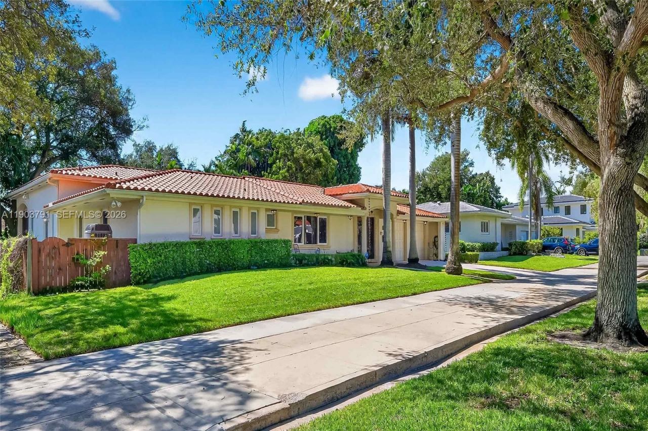 1266 NE 101st St, Miami Shores, FL 33138 Photo