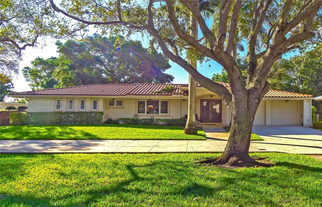 1266 NE 101st St, Miami Shores, FL 33138 Photo