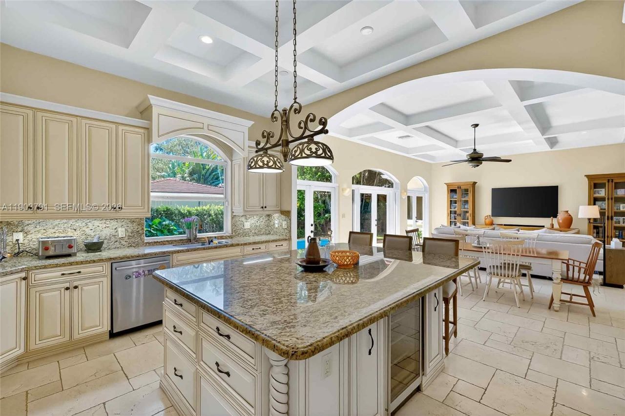 1266 NE 101st St, Miami Shores, FL 33138 Photo