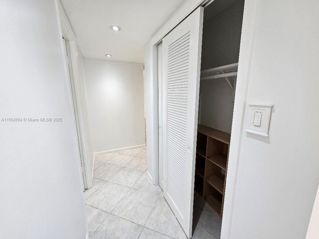 18041 Biscayne Blvd, Unit 204, Aventura, FL 33160 Photo