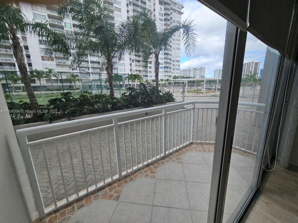 18041 Biscayne Blvd, Unit 204, Aventura, FL 33160 Photo