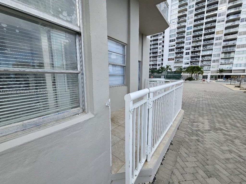 18041 Biscayne Blvd, Unit 204, Aventura, FL 33160 Photo