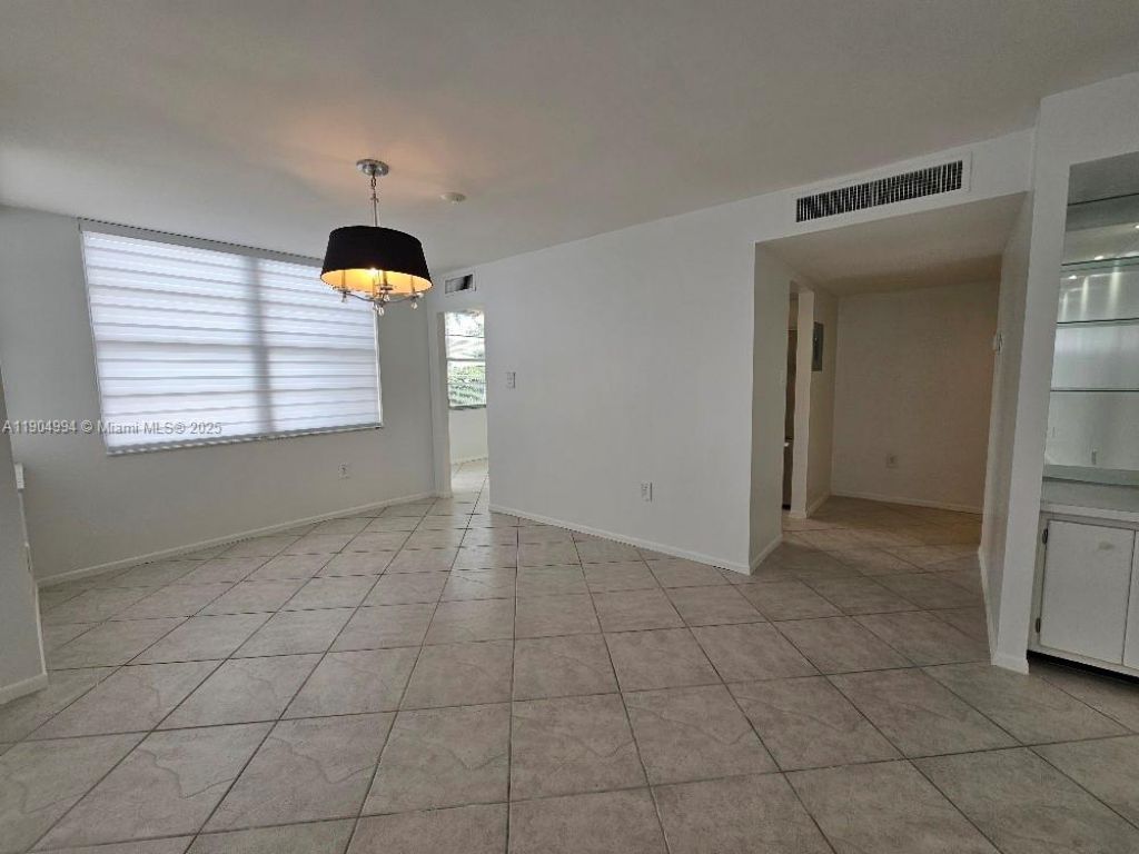 18041 Biscayne Blvd, Unit 204, Aventura, FL 33160 Photo
